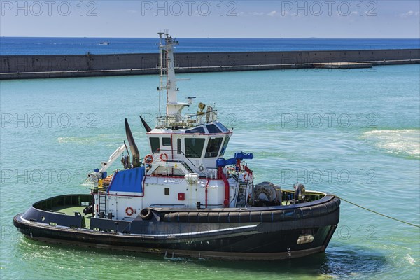Tugboat in harbour