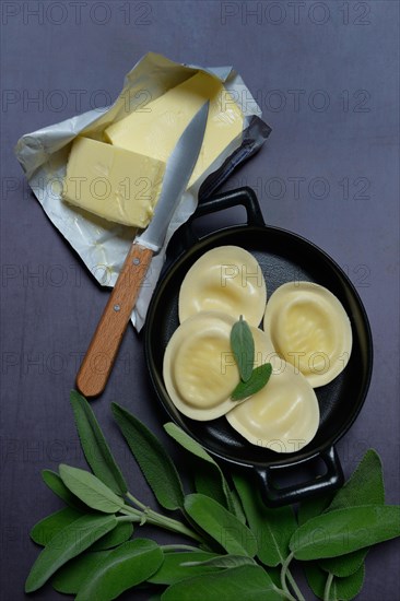 Tortellini and sage leaves