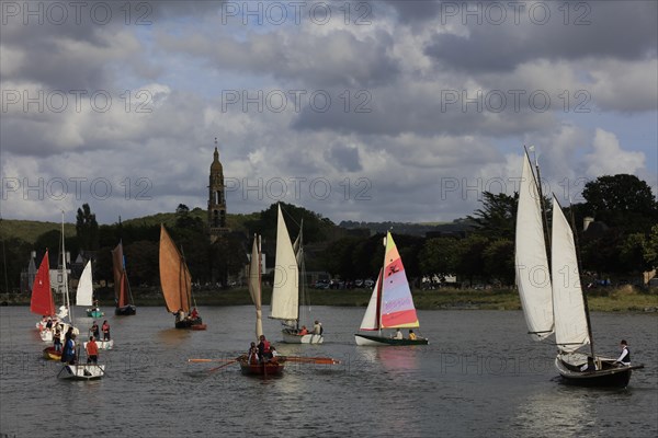 Parade of old sailboats in the Rade de Brest