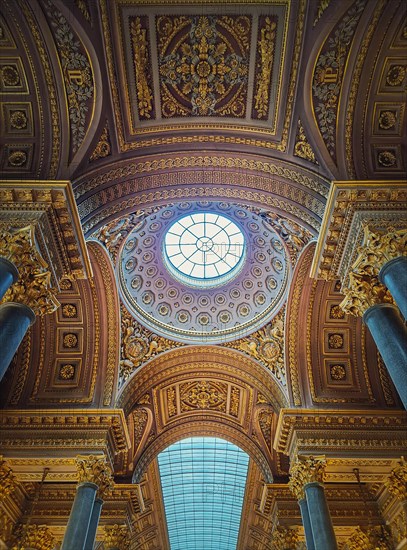 Versailles castle architecture details inside the Gallery of Great Battles hall