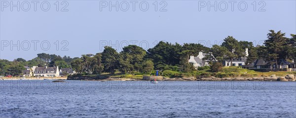 Pointe de Cabellou with villas