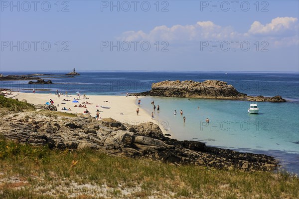 Sandy beach beach with bathers