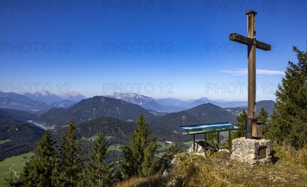 Summit cross on Lidaunberg with Hintersee