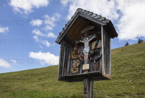 Wayside shrine on the Schlenkenalm