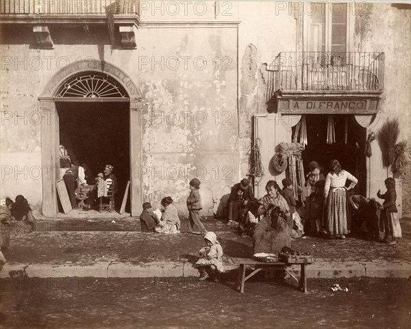 Street scene in Naples around 1870