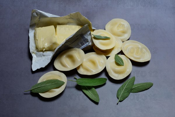 Tortellini and sage leaves