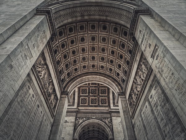 View underneath triumphal Arch