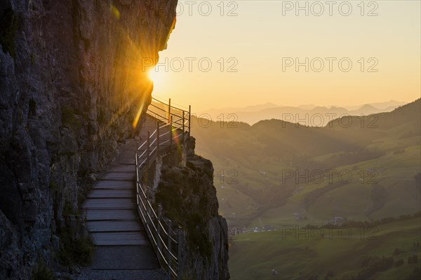 Hiking trail to the Aescher-Wildkirchli mountain inn