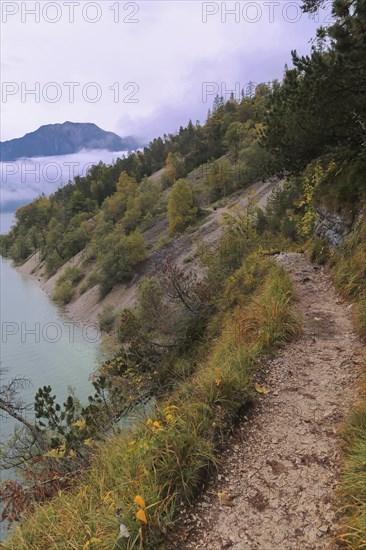 Hiking trail at the Achensee and view to the Achensee boat trip