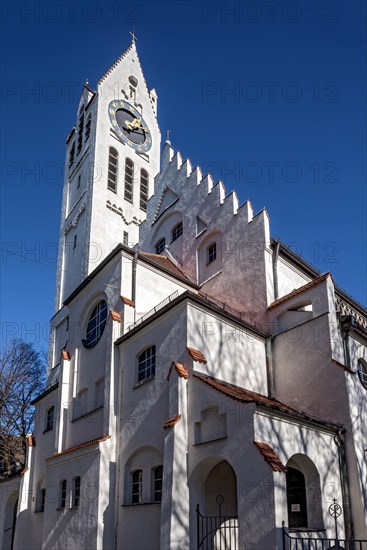 Church of the Redeemer in the style of historicism and art nouveau by Theodor fisherman