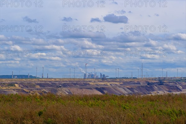 Lignite-fired power plant on the edge of the Garzweiler open-cast lignite mine