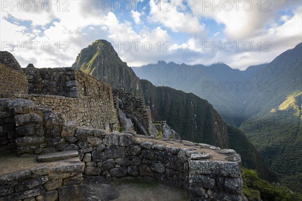 A view of Machu Picchu ruins