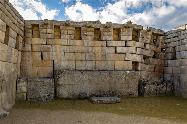 A view of Machu Picchu ruins