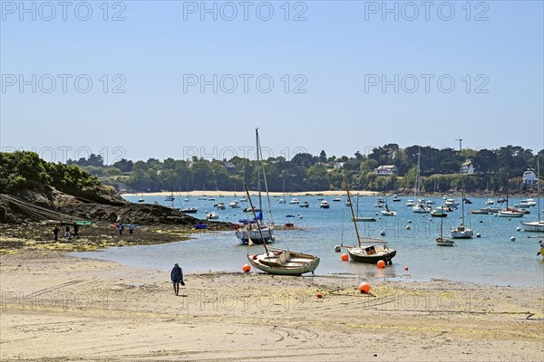 Sea bay with blue water and boats