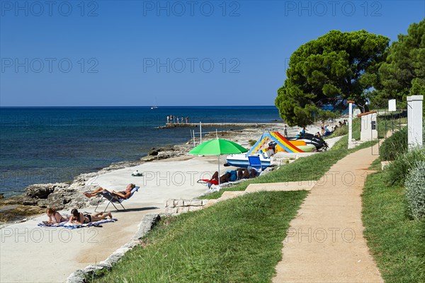 Beach on the stone coast of Beach Kastanija