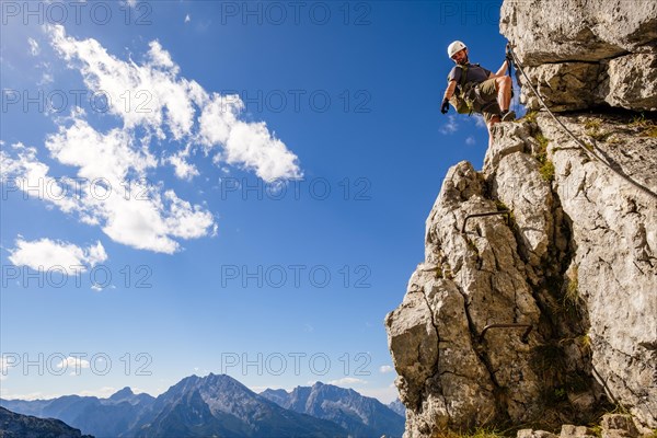 Climbers on the Mannlsteig