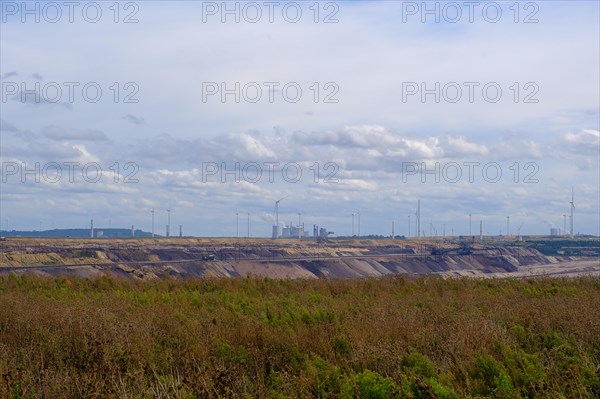 Lignite-fired power plant on the edge of the Garzweiler open-cast lignite mine