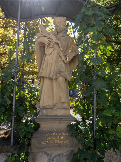 Statue