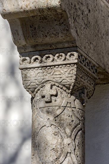 Column with capital at the main portal