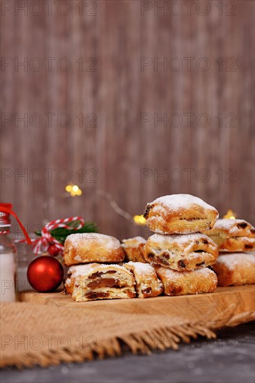 Small Stollen cake pieces