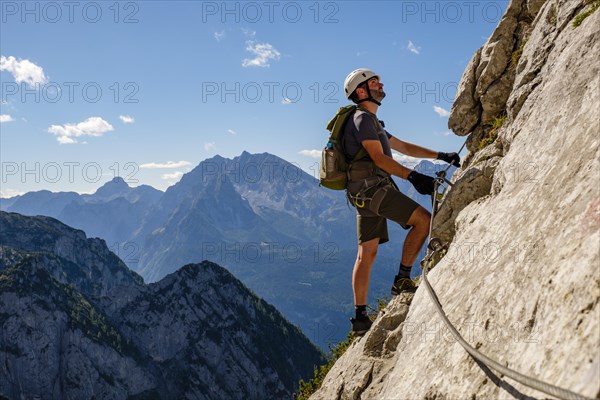 Climbers on the Mannlsteig