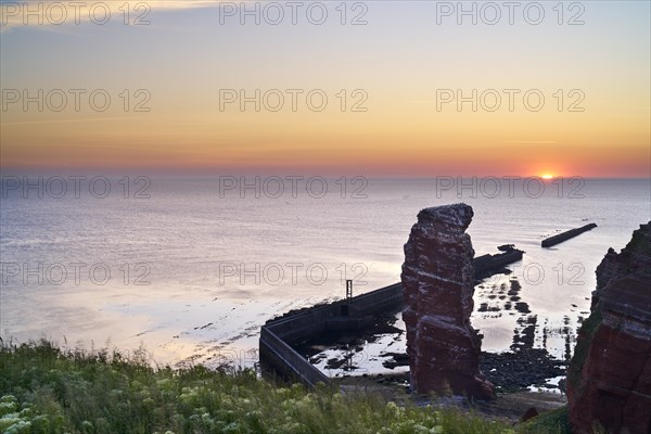 Lange Anna with cliffs on the high seas island of Helgoland