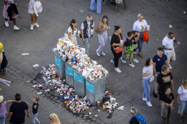 A lot of rubbish and waste at the festival