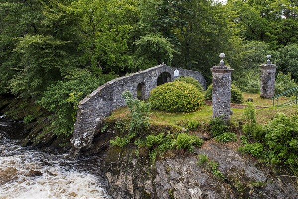 Island Innis Bhuidhe and the Clan MacNab Burial Ground in the river Dochart at Killin