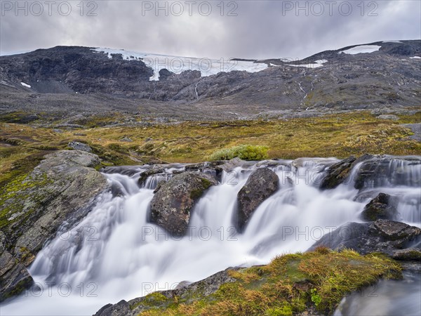 Grasdalsbreen with stream