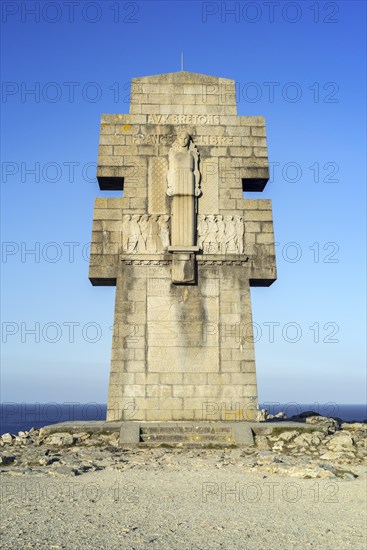 WW2 monument to the Bretons of Free France