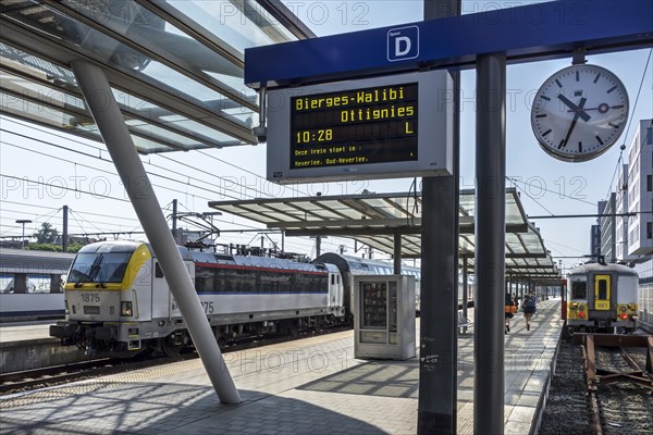 Trains and platforms at the railway station in Leuven