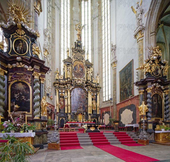 Church of the Virgin Mary in front of the Teyn