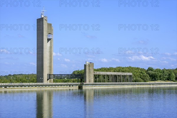 Dam and observation tower on Lac de la Plate Taille