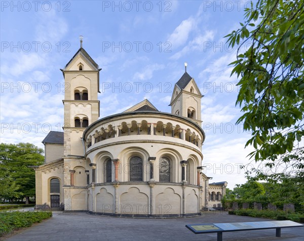 Saint Kastor Church