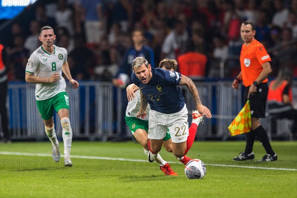 Shane DUFFY Ireland left fouls Theo HERNANDEZ France