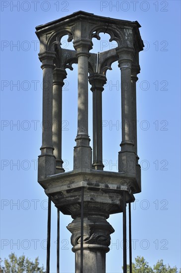 The pillory at Kasteelbrakel