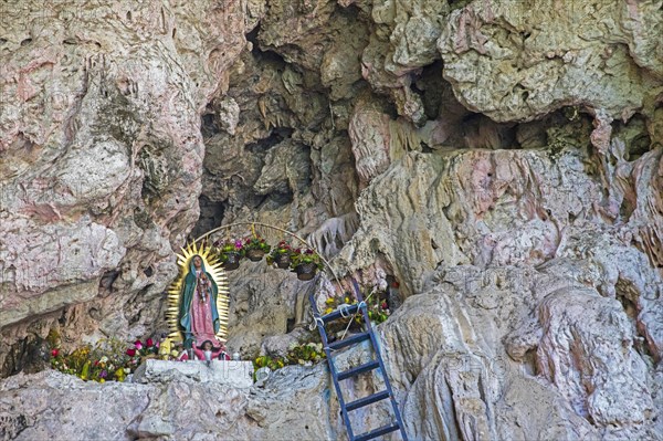 Shrine inside the Cueva de los Colores