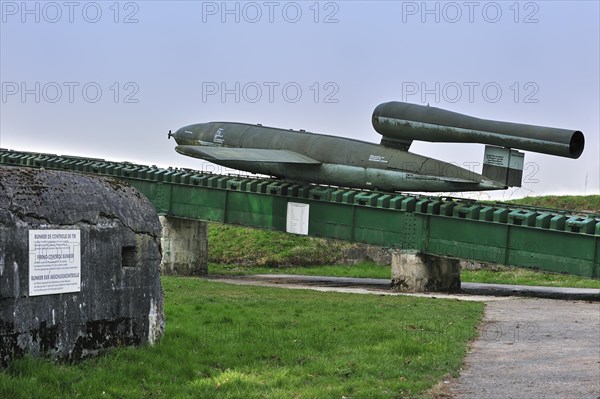 Launching ramp with flying bomb