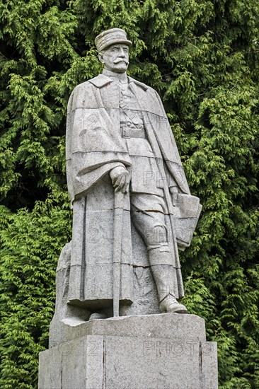 Statue of general Ferdinand Foch