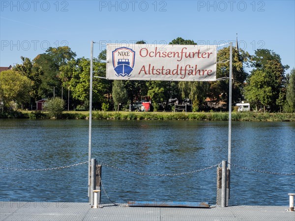 Landing stage on the Main