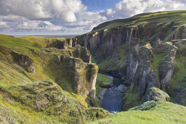 Fjaora river flowing through the Fjaorargljufur