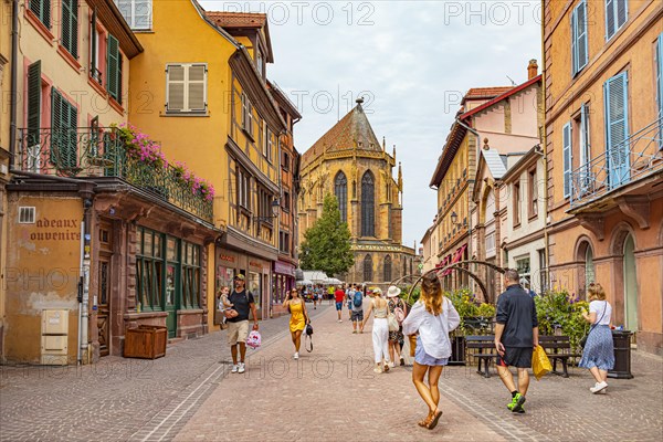 Rue de l'Eglise and St. Martin's Minster of Colmar in Alsace
