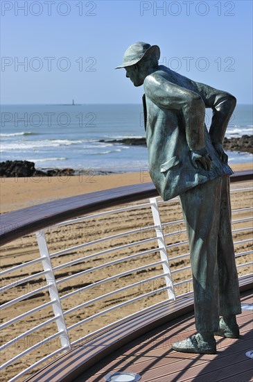 Statue of Monsieur Hulot