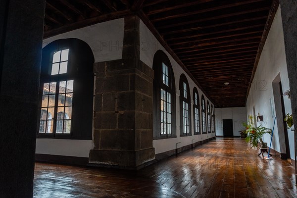 Upper corridors of the Santa Clara Monastery