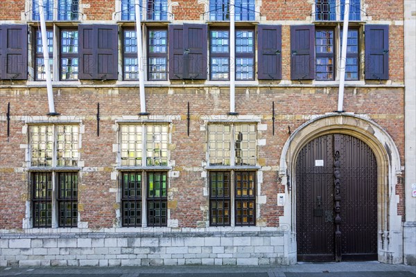 Facade and entrance of the Rubenshuis