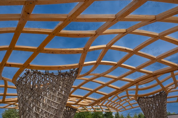 Wooden roof construction as an example of alternative and ecological construction at the Federal Horticultural Show