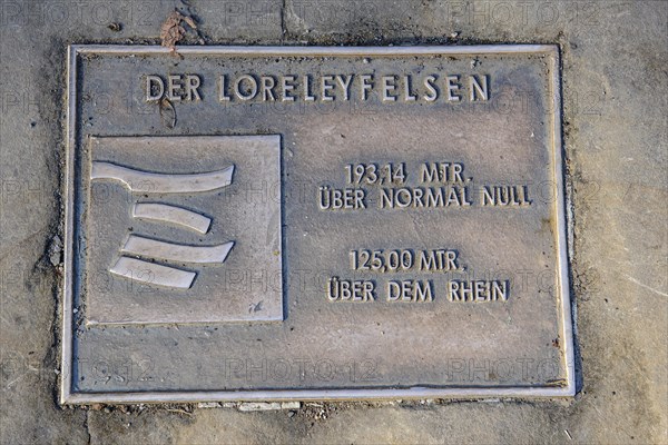 Information sign Marking metal ground plate with altitude 193 metres above sea level 125 metres above the Rhine from for Loreley Rock