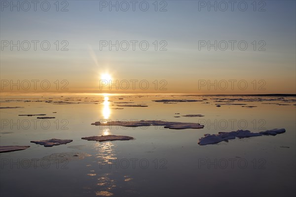 Sunset over the Hinlopenstretet