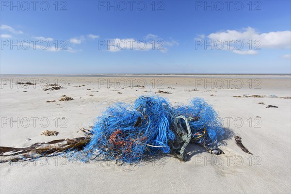 Discarded nylon fishnet