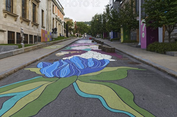Street painting near the Museum of Fine Arts